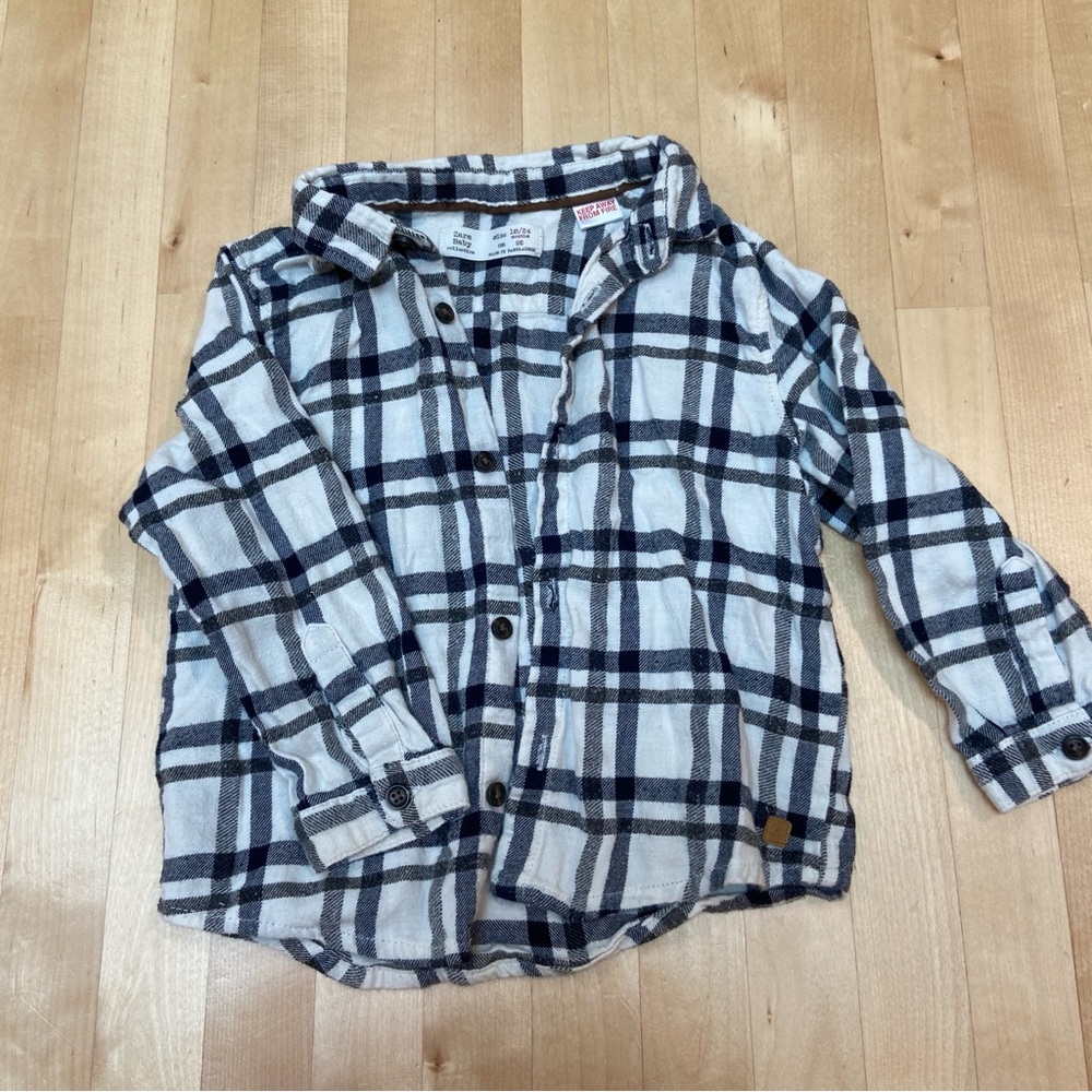 Zara White & Navy Flannel Long-Sleeve Button Shirt size 18-24 months